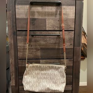 Michael Kors crossbody
